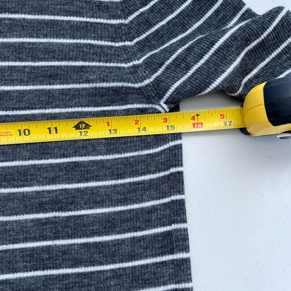 Vince Stripe 100% Wool Heathered Gray Long-Sleeve Preppy Minimalist Sweater - Picture 10 of 13
